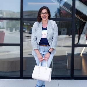 Meet your Posher, Dana